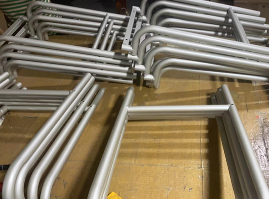 Moderno stile interno base di mobili in metallo rettangolare personalizzato con finitura in argento