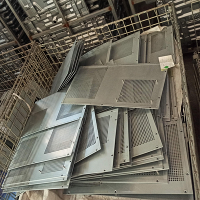 Fabbricazione di lamiere metalliche versatili per applicazioni forti e lisce