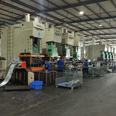 Fabbricazione di lamiere metalliche versatili per applicazioni forti e lisce