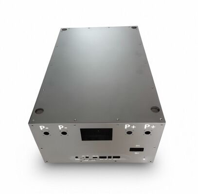 Armadio di accumulo di energia in lamiera metallica verniciata a polvere che offre un'elevata durata, ideale per ambienti difficili e una lunga durata